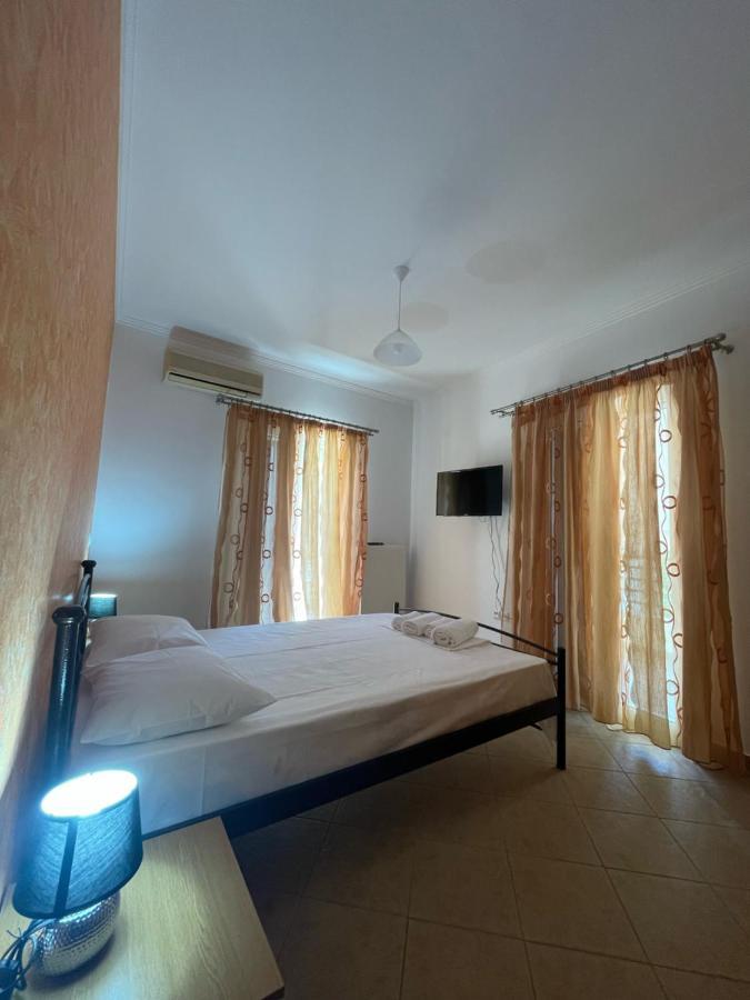 Dinos Apartments วาซีลีกี ภายนอก รูปภาพ